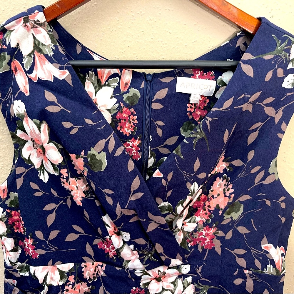 Floral Dress - Size 16